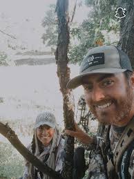 November 8th gets a notch in the 'ol buck killing calendar. Yesterday  morning was one of those mornings that gets the blood pumping. Shortly  after day break at 7:00 this guy was