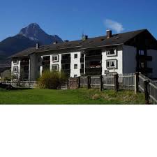 Das ferienhaus antonia liegt zentral in mittenwald. Unterkunft Ferienhaus Antonia In Der Stadt Mittenwald Katalog Von Unterkunften Aus Der Ganzen Welt