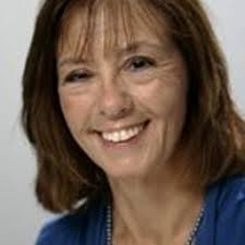 Janet Lavelle's Instagram, Twitter & Facebook