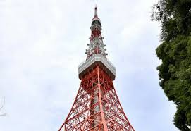If you are lucky, on sunny days you can even catch a glimpse of mt. Tokyo Tower Nach Zwei Monaten Wiedereroffnet