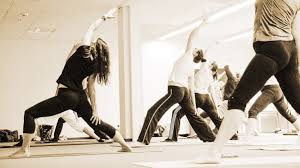 Learn how yoga transforms the body and mind with these amazing health benefits. Kursplan Enjoyoga Yoga In Bad Hersfeld Mit Eva Proschinger