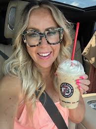 Surprised my girl with 🎟️ to iheart Country Festival today 🎶🎸 Anyone  else here?! She's been DYYYYING to see Megan Moroney so we are here 🙌🏻