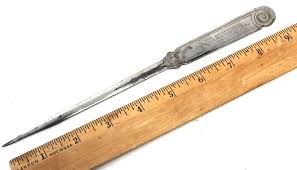 VINTAGE COLLECTIBLES ADVERTISING LETTER OPENER