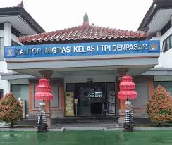 Berita terbaru, polres bali masih menelusuri keberadaan model rusia. A Video Of Expats Who Filmed An Inappropriate Scene In Bali S Sacred Place Went Viral The Bali Sun