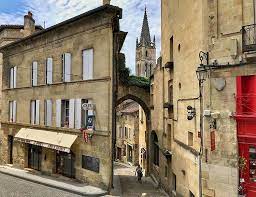 Soyez aux aguets du moindre évènement, de la moindre actualité, trouvez l'ensemble des informations de votre commune sur son site internet. The Perfect 3 Days In Saint Emilion Luxe Adventure Traveler