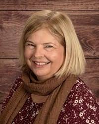 Lora Eaton's Instagram, Twitter & Facebook