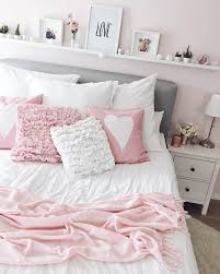 2 173 Likes 62 Comments Ann Christin Weber Fashionkitchen On Instagram Habt Noch Einen Schonen Girl Bedroom Designs Bedroom Design Trends Girly Bedroom