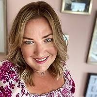 Lori Knowles's Instagram, Twitter & Facebook