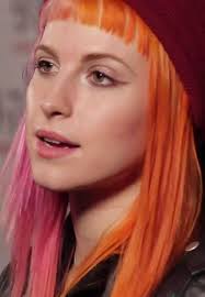Hayley Williams Straight Orange Pink Angled Baby Bangs Split Color Hairstyle Hayley Williams Hair Styles 2016 Hayley Williams Style