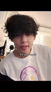 Lmao the way he paused after reading the comment “how are you doing Babe  ”😂#armybts #bts #btsxarmy #kpopfyp #bts_official_bighit #bangtan #bts_army  #btsfan #tae #kimtaehyung #taehyung #taehyungedit ...