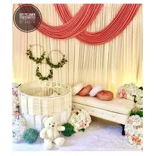 Gambar gubahan hiasan pelamin pengantin di majlis perkahwinan. Penerangan Diy Buaian Berendoi Areca Diy