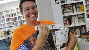 Fresno Area Used Bookstores Stay Alive In The Age Of Amazon The Fresno Bee