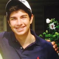 Lucas Benton (@LucasBentonn)