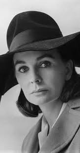 Simmons Family History: Last Name Origin & Meaning