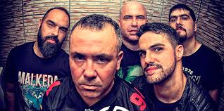 Base de datos de grupos y solistas canarios.