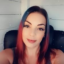 Dawn Ratcliffe's Instagram, Twitter & Facebook