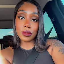 BE HUMBLE. SIT DOWN. @KendrickLamar #AppleMusicHalftime