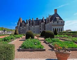 Au centre de la seine et marne, nous vous proposons 2 grandes salles totalement indépendantes pour vos mariages et réception. Chateaux Pour Mariage Ile De France