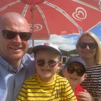 Rona Smith (@RonaSmith85)