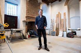 Find the latest tracks, albums, and images from bas kennis. Blof Muzikant Maakt Middeleeuwse Vleutense Hamtoren Klaar Voor De Toekomst Utrecht Ad Nl