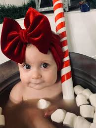 This baby in a cup of "hot cocoa" is the sweetest thing you'll see this  Christmas! 🥰🎄 https://gma.abc/3nI4ISK (📸: Ashley Mae Photography LLC)