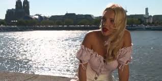 Evelyn burdecki ist beruflich sehr eingespannt: Evelyn Burdecki Bachelor Evelyn Burdecki Verrat Ob Sie Einen Neuen Freund Hat Sie Selbst Sieht Sich Als Model Und Schauspielerin Dewamasak Com