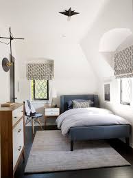 With simple wood panels and a dark stained finish, the sleigh bed is a great way to bring a mix of styles together to create your own modern look. 20 Best Guest Bedroom Ideas For You Simply Home