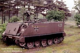 1983 M 113 A1 Mtw Panzerfahrschule Lubek Der Kafer Unter Den Panzern Einfach Und Robust Panzer Bundeswehr Osterholz Scharmbeck Bw Fahrzeuge