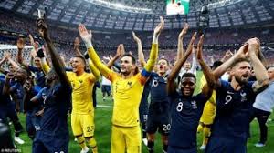 Le parisien tiết lộ, quyết định này được được ra sau khi hlv deschamps có cuộc họp với các trợ lý tại lđbđ pháp (fff). Ä'á»™i Tuyá»ƒn Phap
