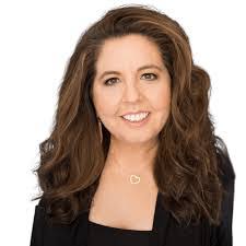 Arlene Morales's Instagram, Twitter & Facebook