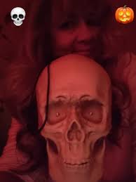 🤣🤣 EASY Halloween costume to do with a buddy! 🤦‍♀️ I still don't get it  but... 6️⃣ 🤷‍♀️ 7️⃣ 🔗👇