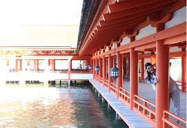 Tiris istri inti iri tri irit rintis ini. Kuil Itsukushima Kuil Mengapung Di Jepang Berita Jepang Japanesestation Com