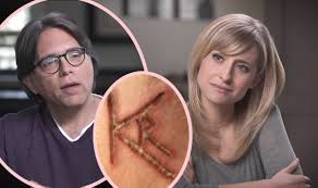Five nxivm members, including allison mack's wife, battlestar galactica's nicki clyne, met with cbs this morning broadcaster, nicki battiste, to share their side of the story. How Allison Mack Helped Convict Nxivm Sex Cult Leader Keith Raniere Tech Gossip