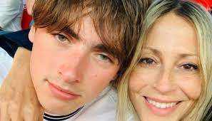 Liam Gallagher lashes out at judge in 'noncey wig' after 'entitled' son  slammed in court over Tesco Express fight