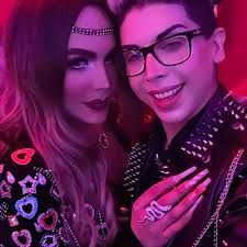 Isabela Chávez, la modelo trans y doble de Belinda |