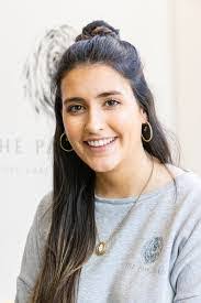 Maria Symonds's Instagram, Twitter & Facebook