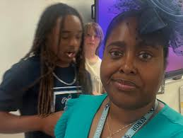 Happy birthday to my baby cousin/sis Camille Beaver.