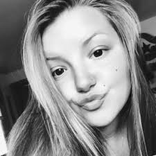 Abby Ochs (@ochs_abby)