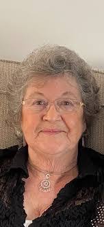 Carole Hooper's Instagram, Twitter & Facebook