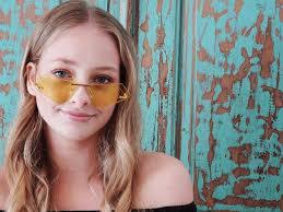 Leanne Ring's Instagram, Twitter & Facebook