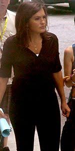 Svu' cast members coming back for season 22? Mariska Hargitay Wikipedia