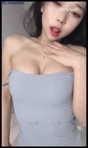 抖音02uiii ② 以前为了单手操作合成1个视频（第二部[1v-3.2GB] | 精选Porn