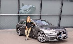 In 1993, the rs 2 avant stormed into the auto world as the first rs wagon from audi, kicking off the the rs 6 avant rs tribute edition pays homage to the rs 2 with its silver wheels, black roof rails. Audi A6 Avant Wer Sagt Dass Praktisch Nicht Auch Stillvoll Sein Kann Automativ De Das Auto Magazin