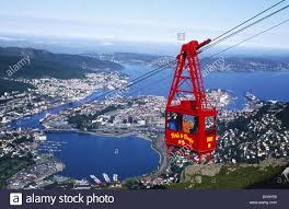 248 tage im jahr lassen sie die regenreichste stadt europas, die ihr feuchtes. Seilbahn Bergen Norwegen Stockfotografie Alamy