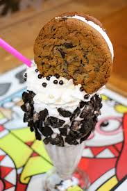 Cookies Cream Bam Boozled Milkshake Holsteins Shakes Buns Las Vegas Comopolitan Vegas Food Las Vegas Eats Places To Eat