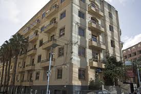 Downstairs is the living room,the guest bathroom with wc, bath tub, sink and mirror, the kitchen and the… 15 eur /day. Dragonara Court St Julian S Malta Best Price