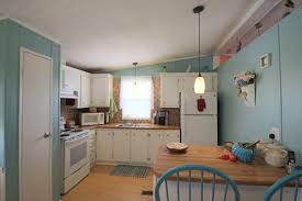 Our single wide mobile homes, aka single sections, range from the highly compact to the very spacious and come in a variety of widths, lengths enjoy browsing our impressive collection of single wide mobile home floor plans. Popular Features Of Mobile Homes Built In 1985