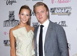 Pekka rinne ei ole harmissaan, että nuorempi suomalaiskollega juuse saros syrjäytti hänet nashville predatorsin ykkösvahdin paikalta. Mikael Granlund Kommentoi Ensi Kertaa Isaksi Tulemista Emmi Rakas Synnytti Esikoisen Hullua Ja Erityista Seiska
