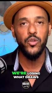 Happy 40th birthday to my amazing wife @myraflynn 🎉❤️ Not only is she an  amazing wife and mother, but she also juggles her successful journalism and  music career simultaneously. You are a