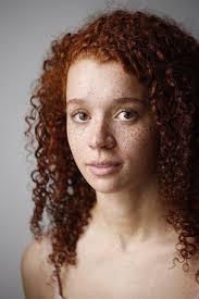 Erin Kellyman nel ruolo di Bryce : r/crescentcitysjm